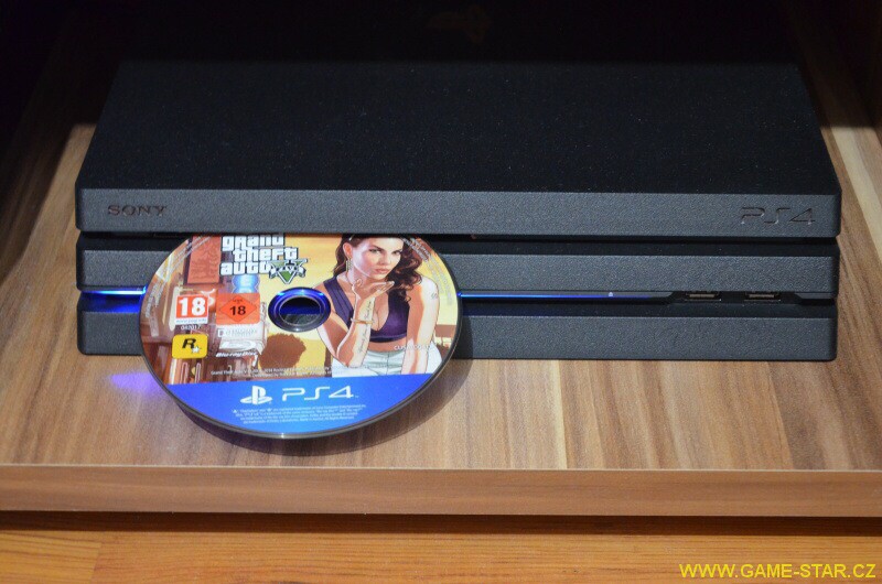 Jak hrát hru na PS4 z DVD i bez disku