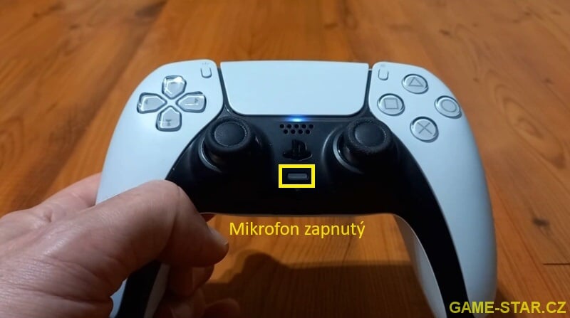 Jak vypnout mikrofon na PS5 na ovladači 
